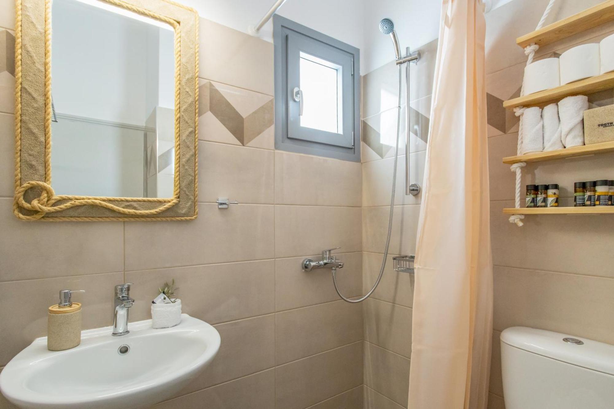 Yialos Rooms Piso Livadi Exterior photo